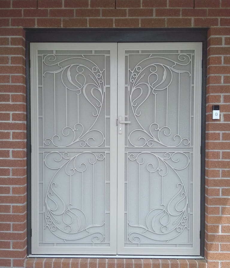 Colonial Screen Door Header Page