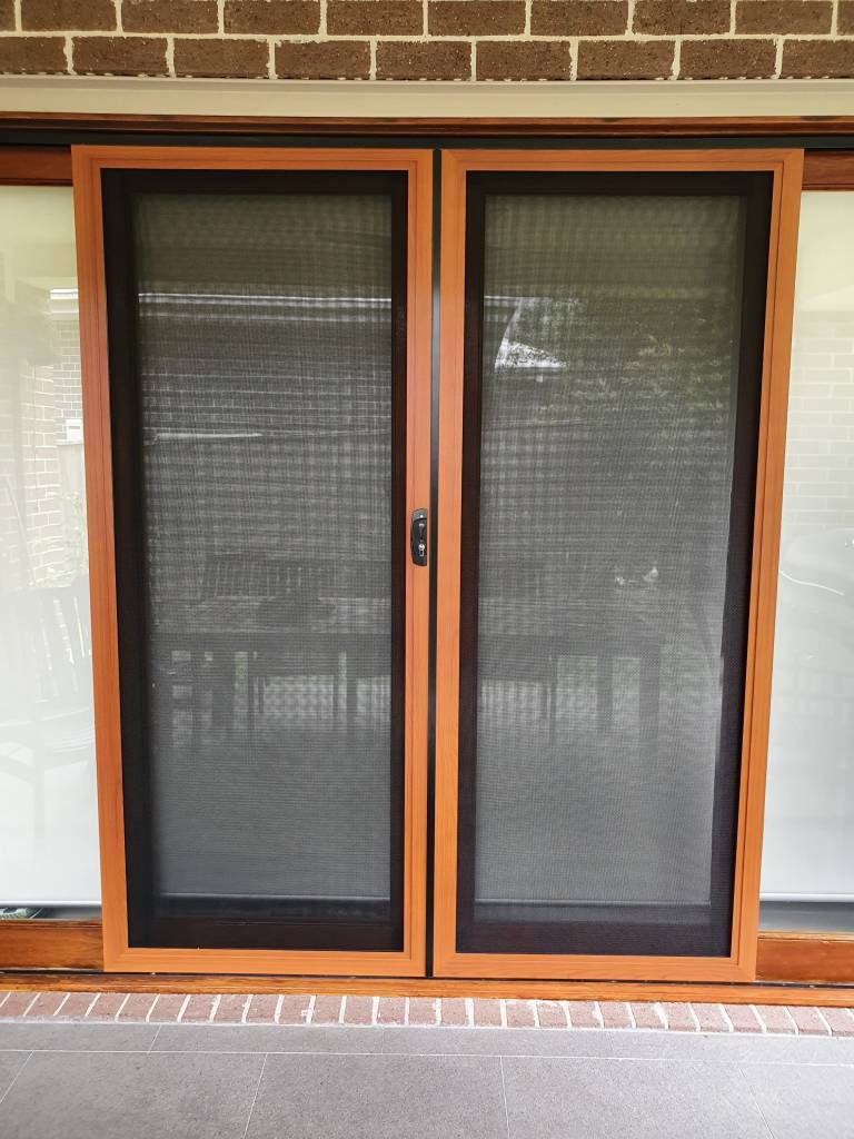 Stainless-Steel-Mesh-Woodgrain#2