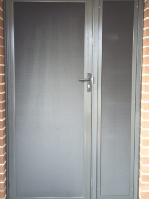 Cb: 42 Clear Breeze Privacy In Monument With Side Panel Inside The Cavity.