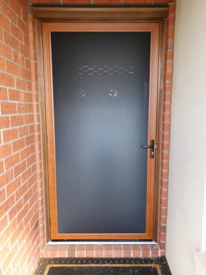 Cb: 64 Clear Breeze Privacy Security Screen Door Woodgrain Finish