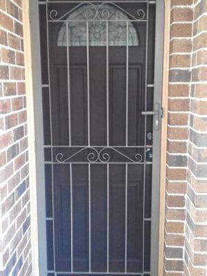 Cb: 36 Clear Breeze Seaford Security Steel Door In Jasper With Stainless Steel Mesh