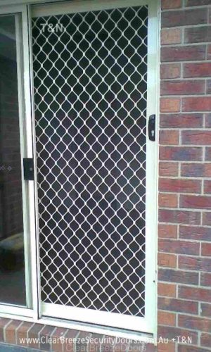 Cb: 24 Standard Diamond Pattern Sliding Screen Door Installed On The Inside